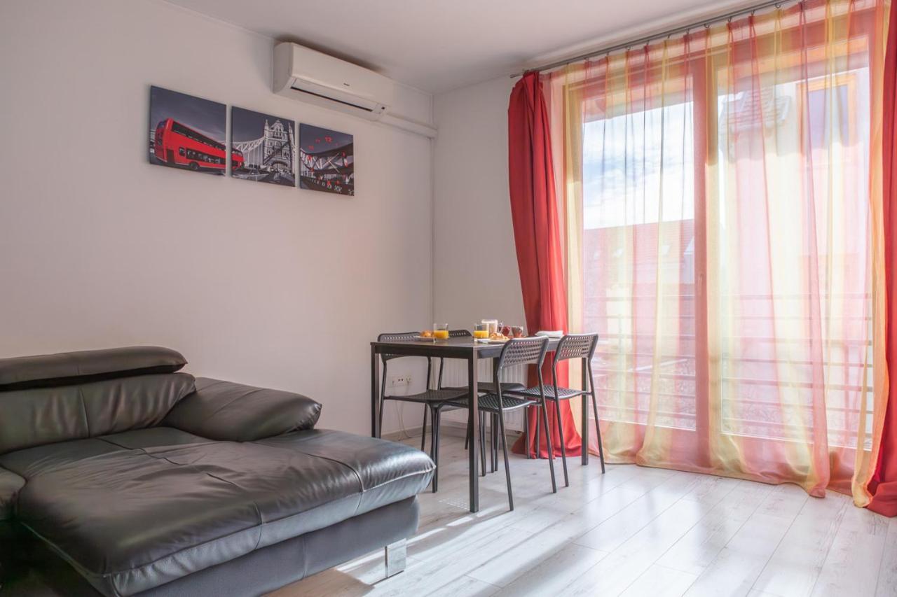 Apartment City Inn Печ Экстерьер фото