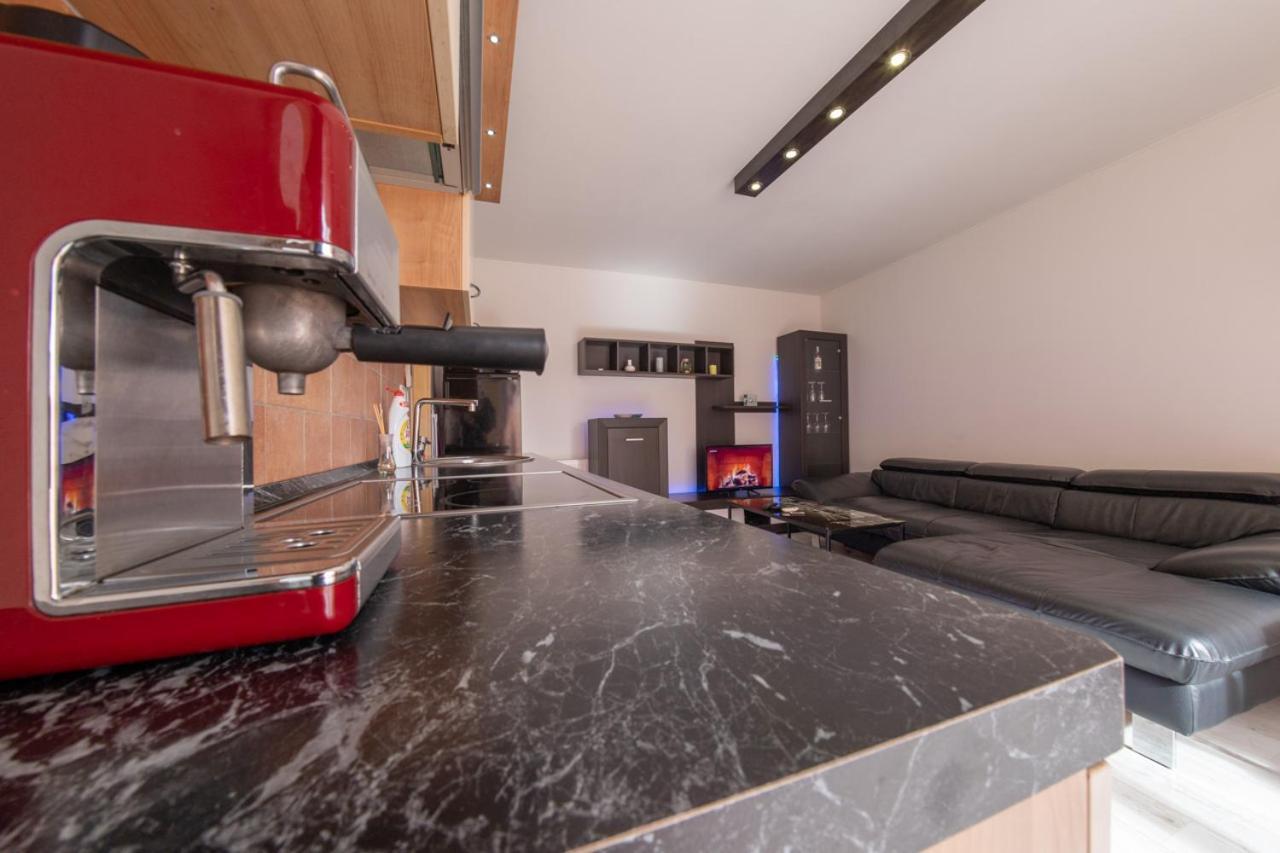 Apartment City Inn Печ Экстерьер фото