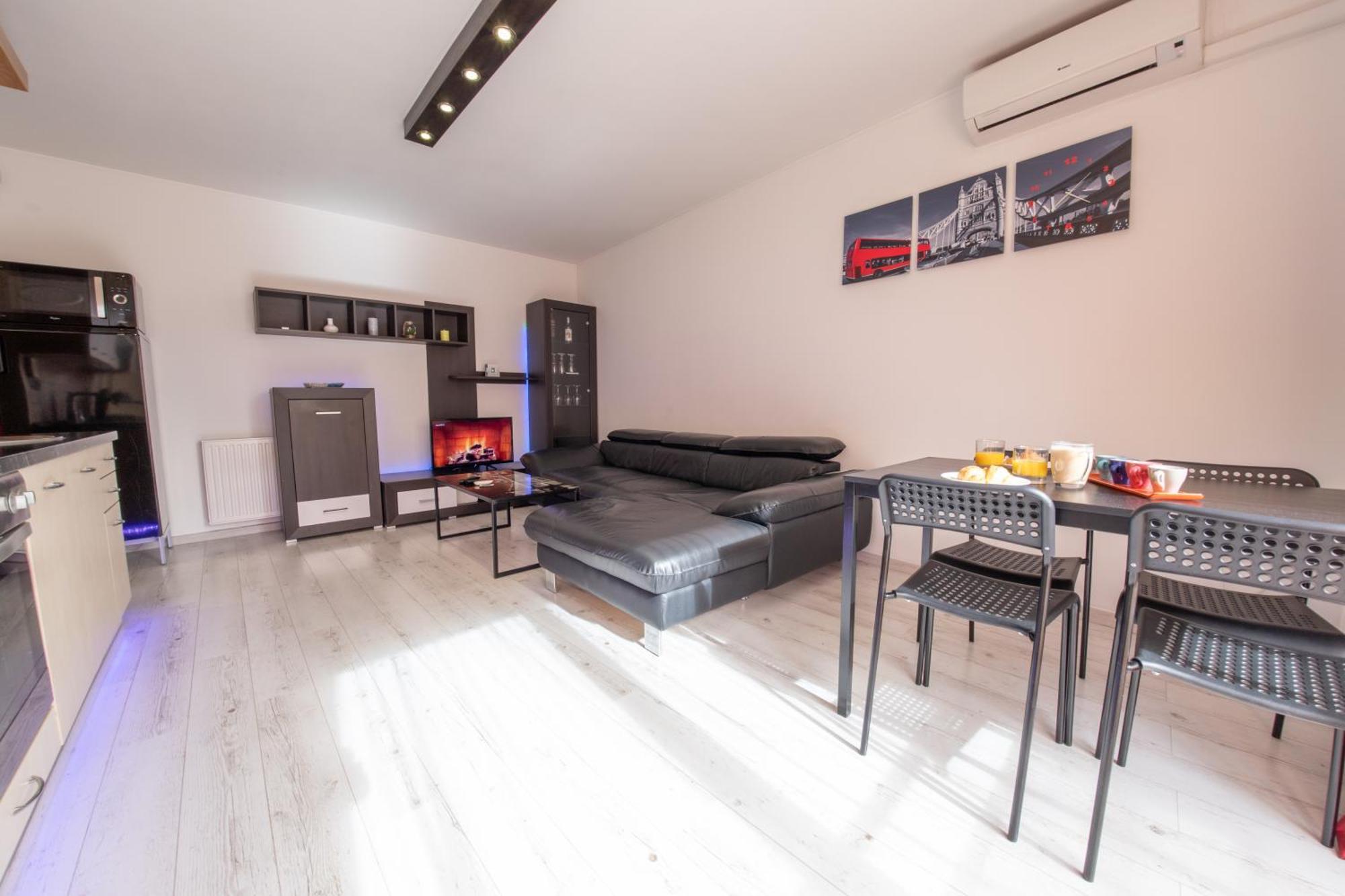 Apartment City Inn Печ Экстерьер фото
